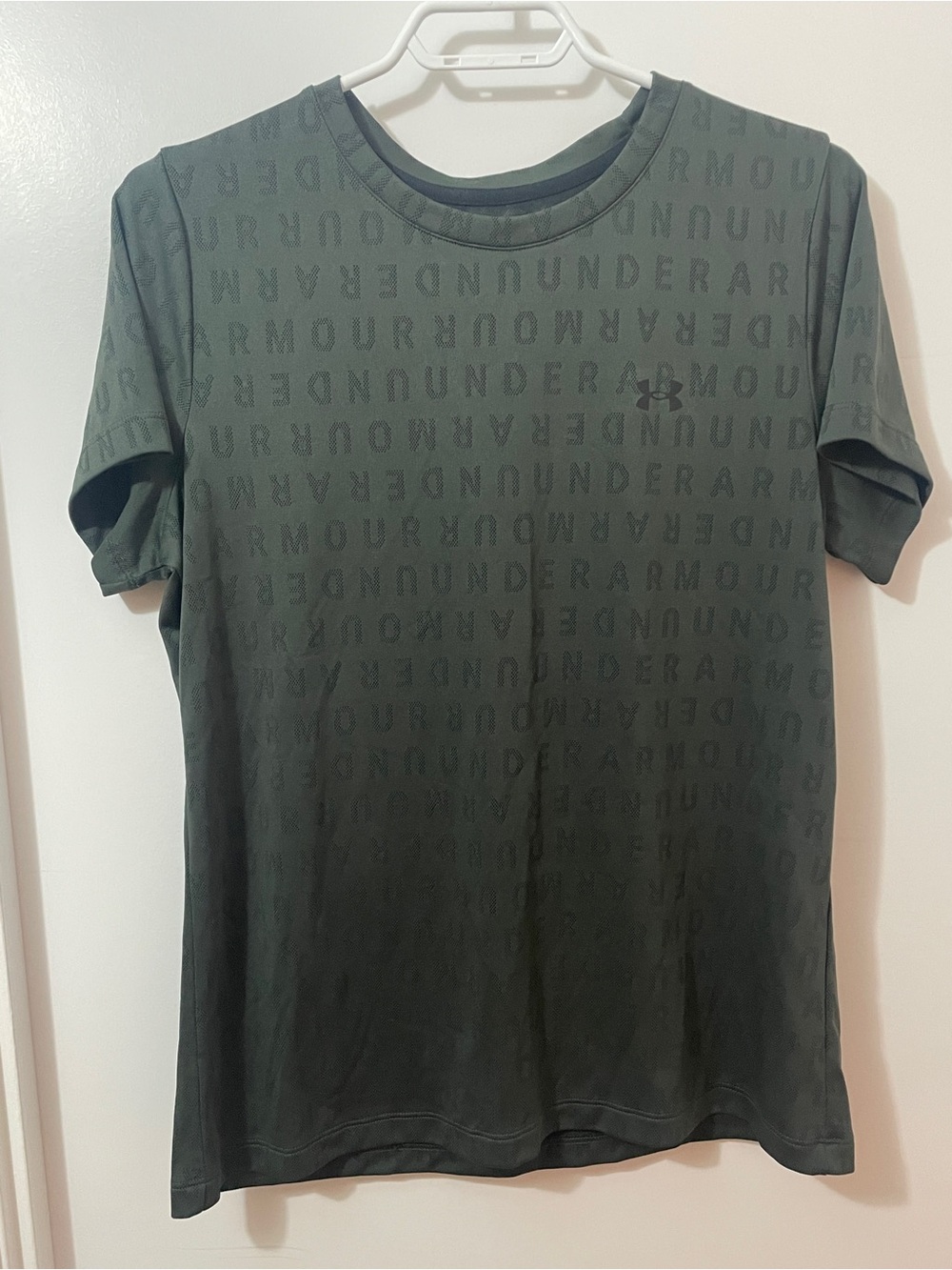 3/$20 Green Under Armour Shirt